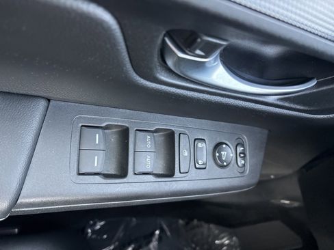 Used 2023 Honda CR-V EX image 13