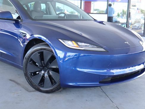 Used 2024 Tesla Model 3 Long Range RWD image 2