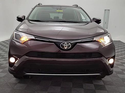Used 2018 Toyota RAV4 XLE image 3