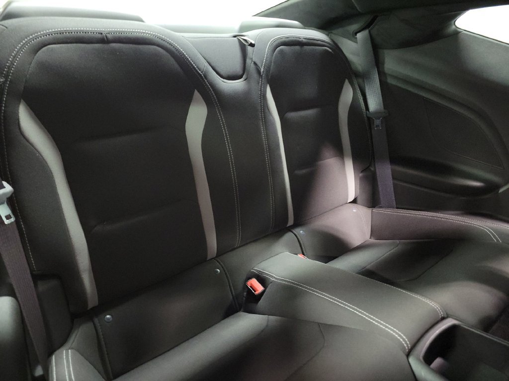 Used 2018 Chevrolet Camaro SS RWD image 29