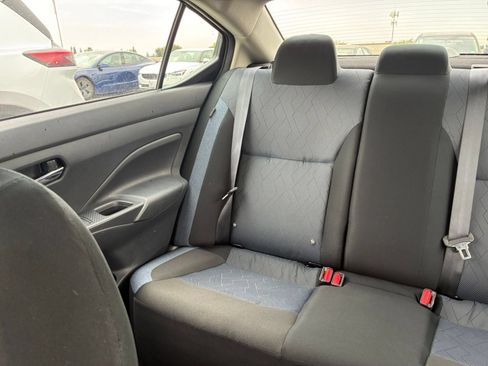 Used 2025 Nissan Versa SV FWD image 36