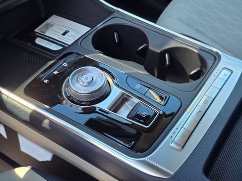New 2026 Kia Carnival EX FWD image 23