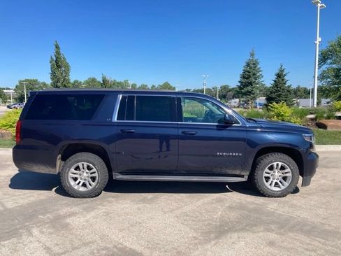 Used 2020 Chevrolet Suburban LT AWD/4WD image 2