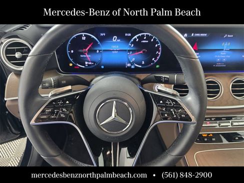 Used 2022 Mercedes-Benz E 350 Sedan image 16
