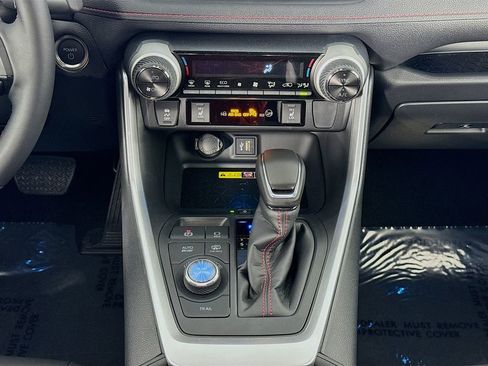 Used 2025 Toyota RAV4 XSE image 40