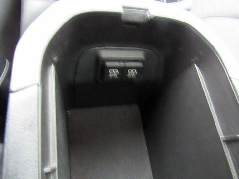 Used 2019 Toyota RAV4 XLE w/ All Weather Liner Package AWD/4WD image 35