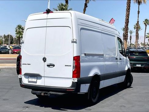 Used 2025 Mercedes-Benz Sprinter 2500 image 12