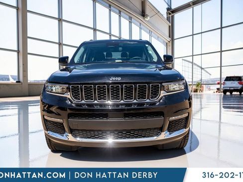 Used 2023 Jeep Grand Cherokee L Limited AWD/4WD image 27