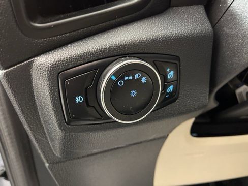 Used 2022 Ford EcoSport SE w/ SE Convenience Package image 25