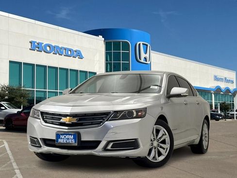 Used 2016 Chevrolet Impala LT FWD image 1