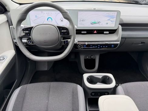 Certified 2024 Hyundai Ioniq 5 SEL image 18