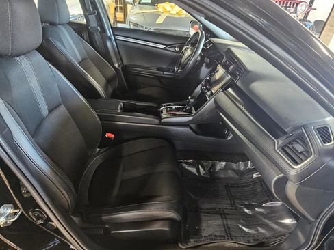 Used 2021 Honda Civic Sport image 11
