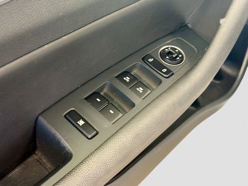 Used 2018 Hyundai Sonata Limited w/ Cargo Package image 17