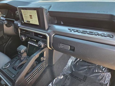 Certified 2025 Toyota Tacoma SR5 image 20
