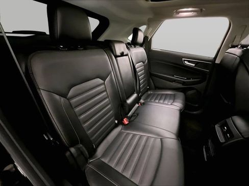 Used 2017 Ford Edge SEL w/ Equipment Group 201A FWD image 26