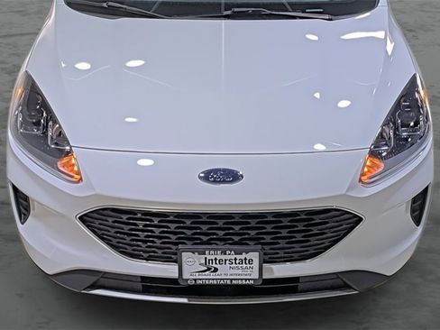 Used 2022 Ford Escape SE w/ Cold Weather Package image 16