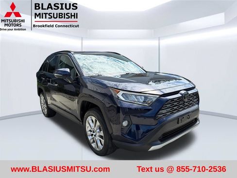 Used 2023 Toyota RAV4 XLE AWD/4WD image 6