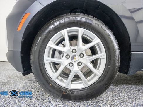 Used 2022 Chevrolet Equinox LT FWD image 45