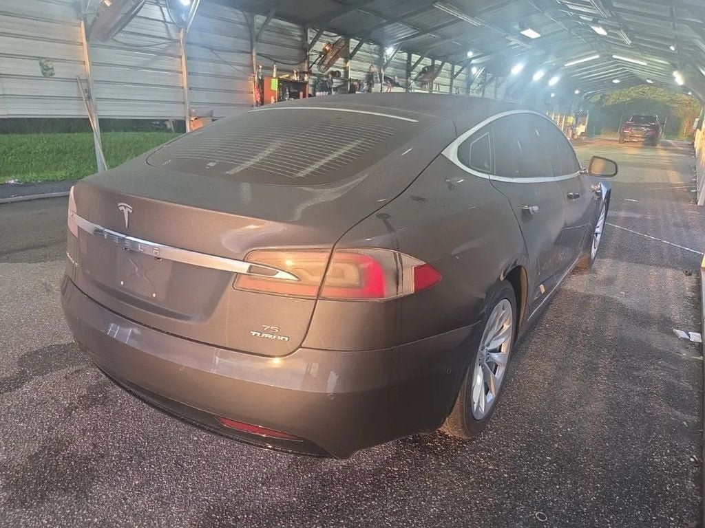 Used 2017 Tesla Model S 75 RWD image 2