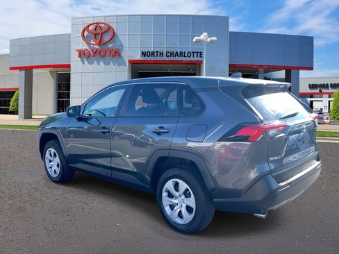 Used 2023 Toyota RAV4 LE FWD image 4
