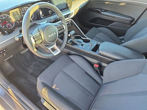 Used 2023 Kia K5 LXS image 15