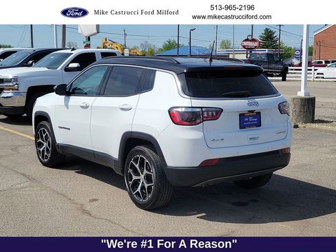 Used 2024 Jeep Compass Limited AWD/4WD image 3