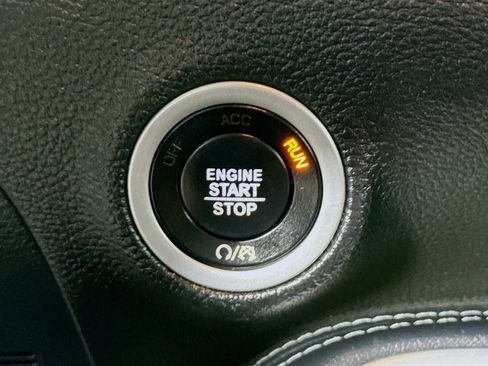 Used 2022 Dodge Challenger R/T image 21