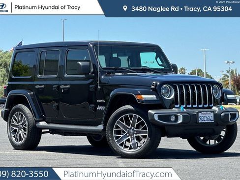 Used 2023 Jeep Wrangler Unlimited Sahara w/ Cold Weather Group AWD/4WD image 1
