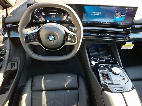 New 2026 BMW 530i xDrive w/ Premium Package AWD/4WD image 12