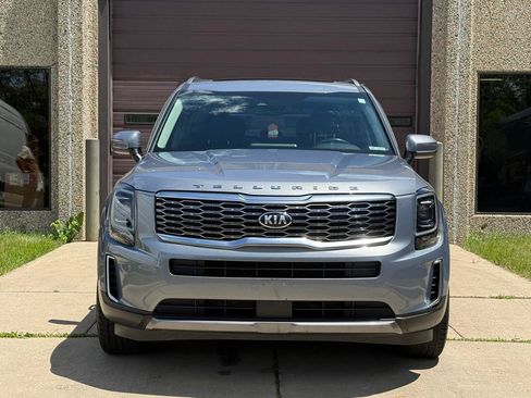 Used 2020 Kia Telluride EX AWD/4WD image 2