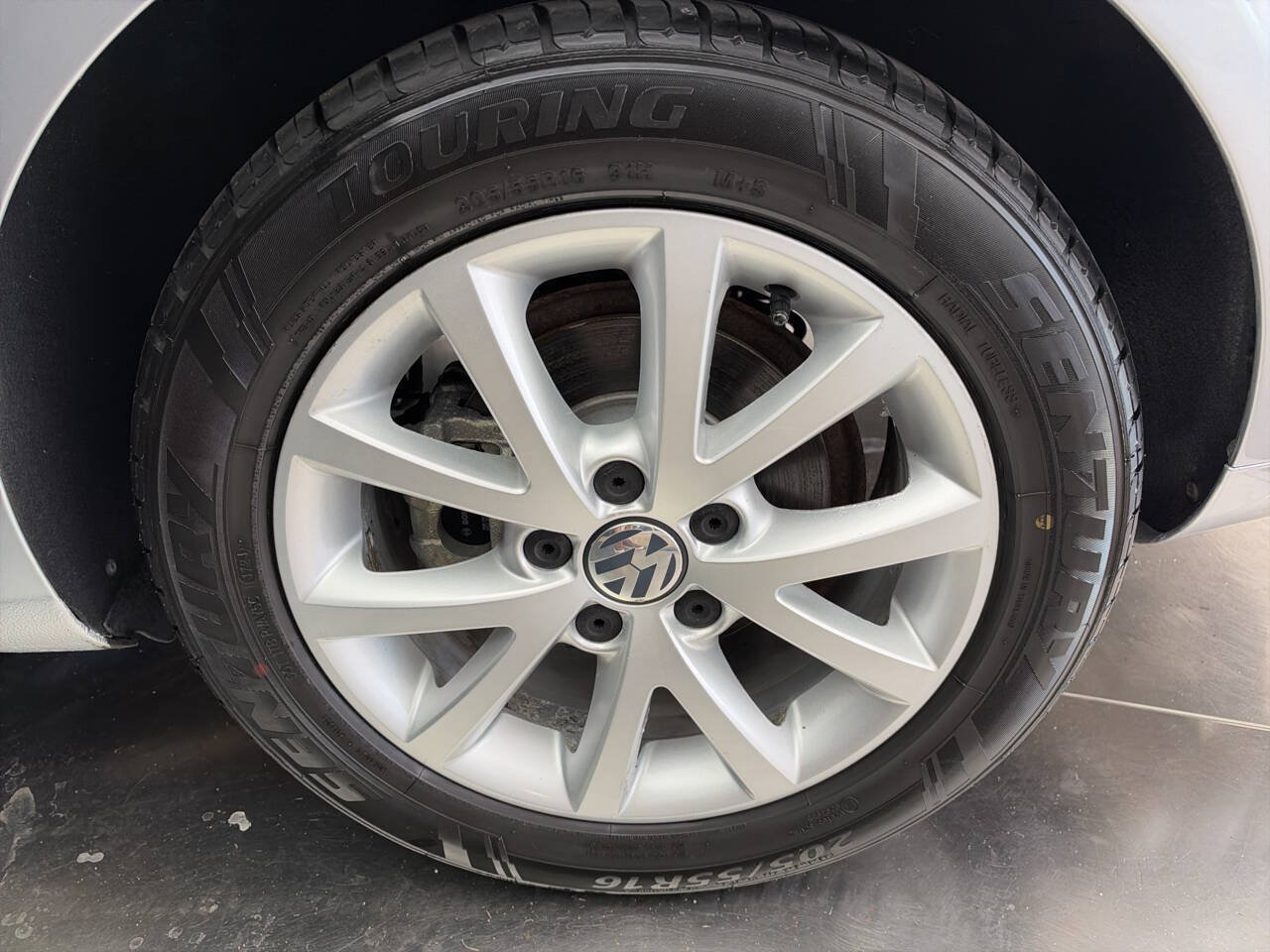 Used 2014 Volkswagen Jetta SE FWD image 30
