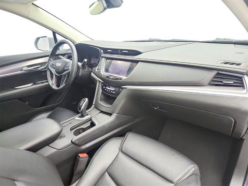 Used 2018 Cadillac XT5 Luxury w/ Driver Awareness Package image 25