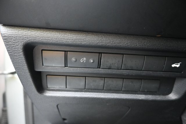 Used 2024 Mitsubishi Outlander SE AWD/4WD image 37