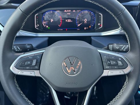 New 2026 Volkswagen Taos SEL image 23