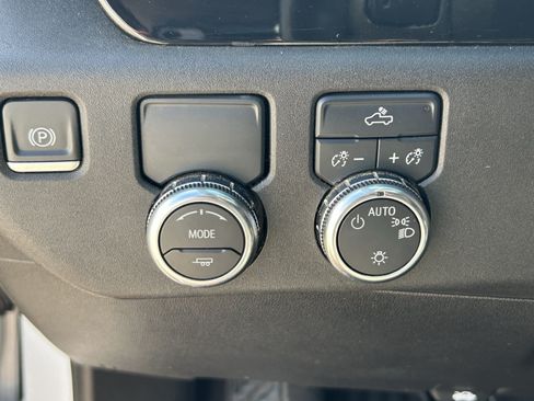 Certified 2024 GMC Sierra 1500 SLE RWD image 18