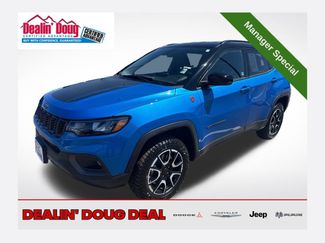 Used 2025 Jeep Compass Trailhawk AWD/4WD 360° Tour