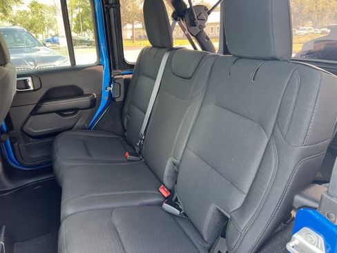 Used 2021 Jeep Wrangler Unlimited Sahara image 15