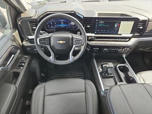 Used 2025 Chevrolet Silverado 1500 LTZ w/ LTZ Convenience Package II AWD/4WD image 21