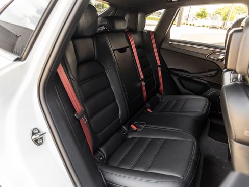 Certified 2024 Porsche Macan GTS AWD/4WD image 41