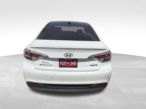 Used 2016 Hyundai Sonata Limited w/ Option Group 02 FWD image 4