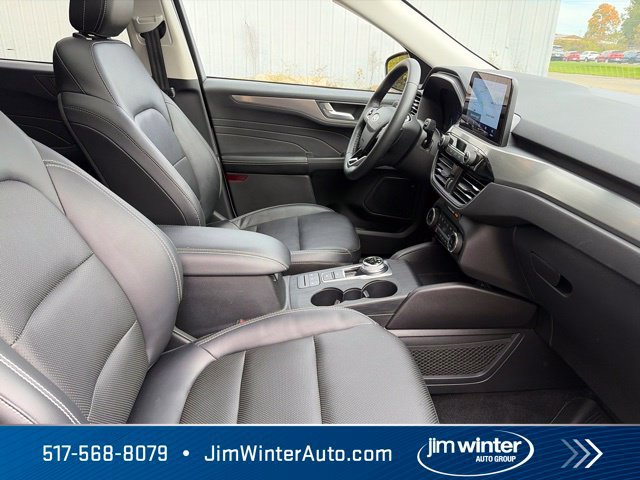 Used 2022 Ford Escape Titanium AWD/4WD image 14