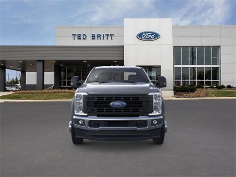 New 2026 Ford F450 XL w/ XL Chrome Package image 7