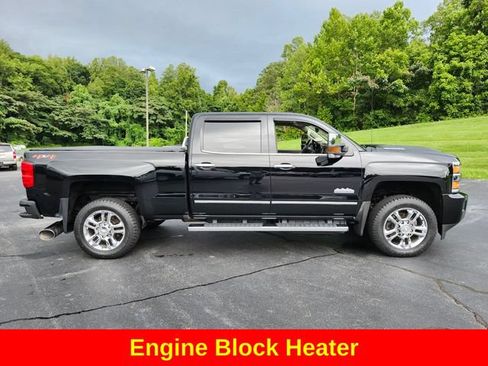 Used 2019 Chevrolet Silverado 2500 High Country w/ Duramax Plus Package AWD/4WD image 10