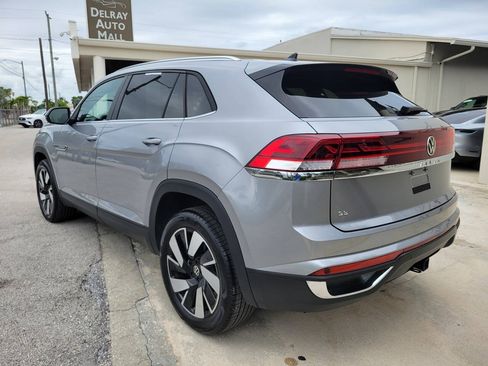 Used 2026 Volkswagen Atlas Cross Sport SE FWD image 5