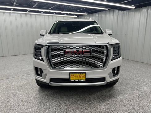 Used 2024 GMC Yukon XL Denali w/ Max Trailering Package AWD/4WD image 2
