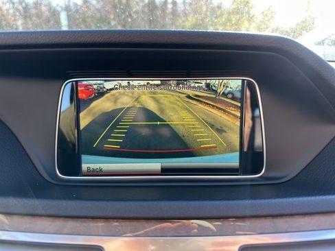 Used 2014 Mercedes-Benz E 350 Sedan image 19