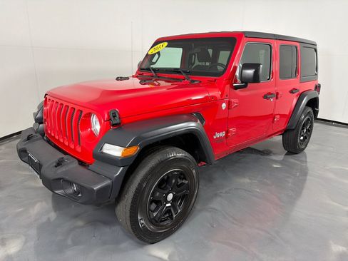 Used 2018 Jeep Wrangler Unlimited Sport S AWD/4WD image 8