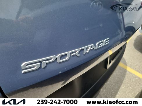 Certified 2025 Kia Sportage EX w/ Premium Package FWD image 9
