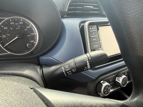 Used 2024 Nissan Versa SV w/ Trunk Package image 31