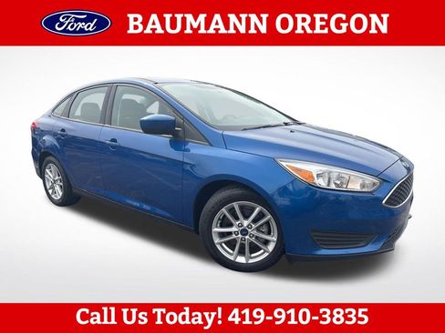 Used 2018 Ford Focus SE FWD image 1